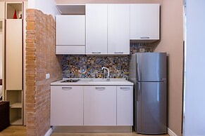 Toledo Warm Renovated Studio