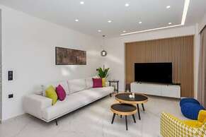 Sunny Drops Villa White by Estia