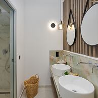 Sunny Drops Blue Villa by Estia