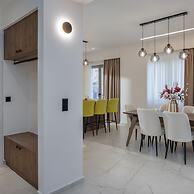 Sunny Drops Blue Villa by Estia