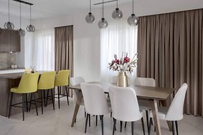 Sunny Drops Blue Villa by Estia