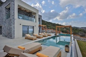 Sunny Drops Blue Villa by Estia