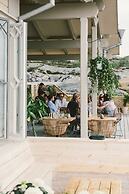Hotel Strana