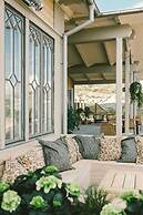 Hotel Strana