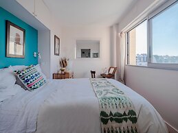 Eiffel Tower Design Residence