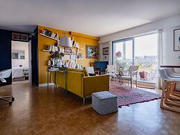 Eiffel Tower Design Residence