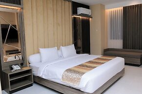 Eno Front One Hotel Semarang