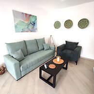 Modern Mykonos 2 Bd Aqua w shared Pool