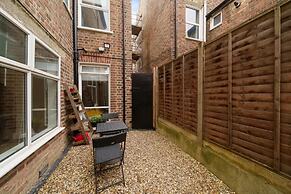 Charming Spacious 2-bed Apartment in London