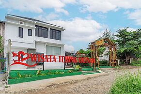 OYO 93812 Tebing Vieatnam