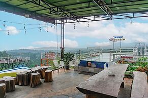 OYO 93812 Tebing Vieatnam