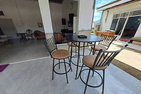 OYO 93814 Amanda Homestay