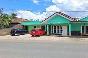 OYO 93814 Amanda Homestay