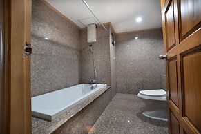 Pearl resort and hotel