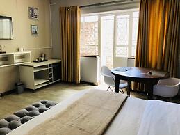 The Hilltop Guesthouse