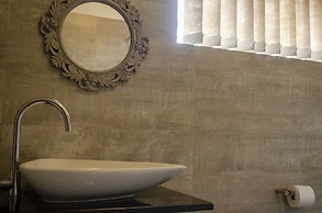 The Hilltop Guesthouse