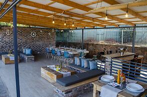 The Hilltop Guesthouse