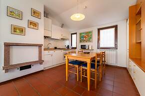 Marigold Apartment by Wonderful Italy