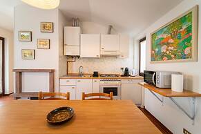 Marigold Apartment by Wonderful Italy