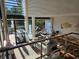 Tr ia Beach House With Pool