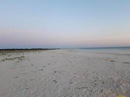 Tr ia Beach House With Pool