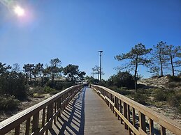 Tr ia Beach House With Pool