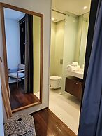 Tr ia Beach House With Pool