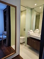 Tr ia Beach House With Pool