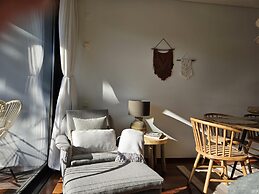 Tr ia Beach House With Pool