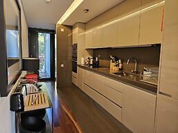 Tr ia Beach House With Pool