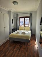 Historic Center Apartment Cascais