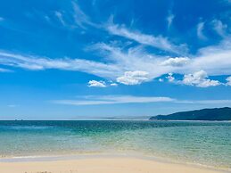 Tr ia Beach Pool Golf Villa