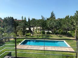 Tr ia Beach Pool Golf Villa