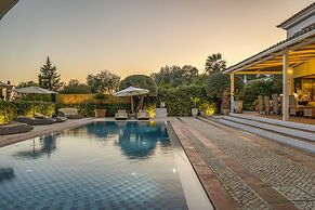 Seaview Countryside Charm Villa Almancil