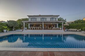 Seaview Countryside Charm Villa Almancil