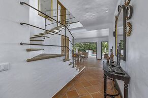 Seaview Countryside Charm Villa Almancil