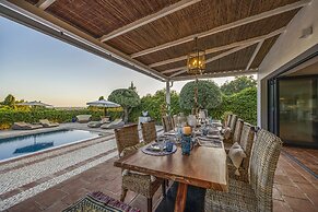 Seaview Countryside Charm Villa Almancil