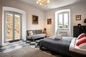 Secret Garden by DuHomes