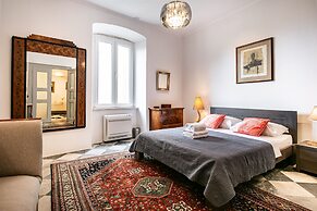 Secret Garden by DuHomes