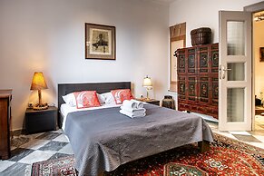 Secret Garden by DuHomes