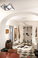 Secret Garden by DuHomes