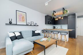 Ślusarska Apartment by Renters Prestige