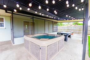 Delray House With Hot tub & Game Room