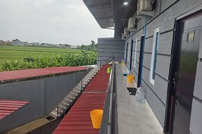 Capital O 93816 Cerry Village