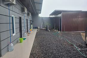 Capital O 93816 Cerry Village