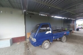 Capital O 93816 Cerry Village