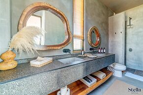 Jungle Studios on Beach Road with Pool