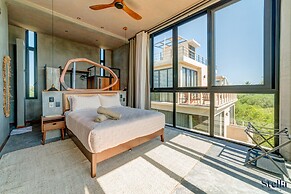 Jungle Studios on Beach Road with Pool