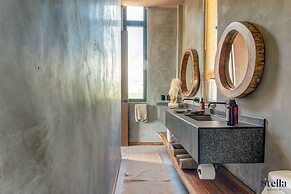 Jungle Studios on Beach Road with Pool