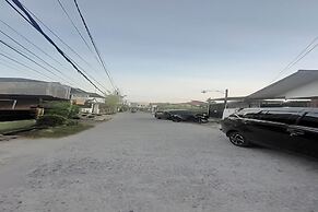 SPOT ON 93852 Fermansio Homestay 2